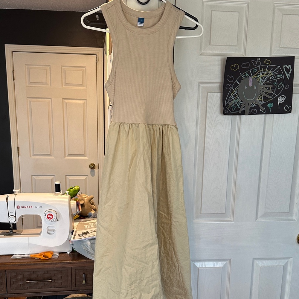 Old Navy Sleeveless Tan Maxi Dress